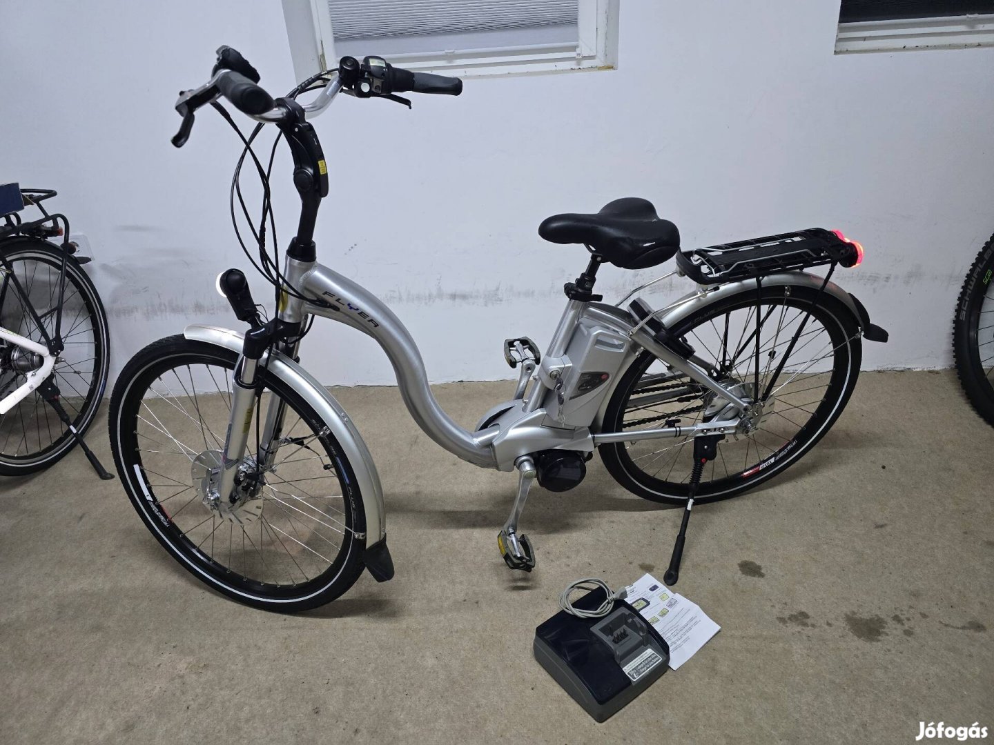 26col Flyer, középmotoros elektromos kerékpár bicikli ebike