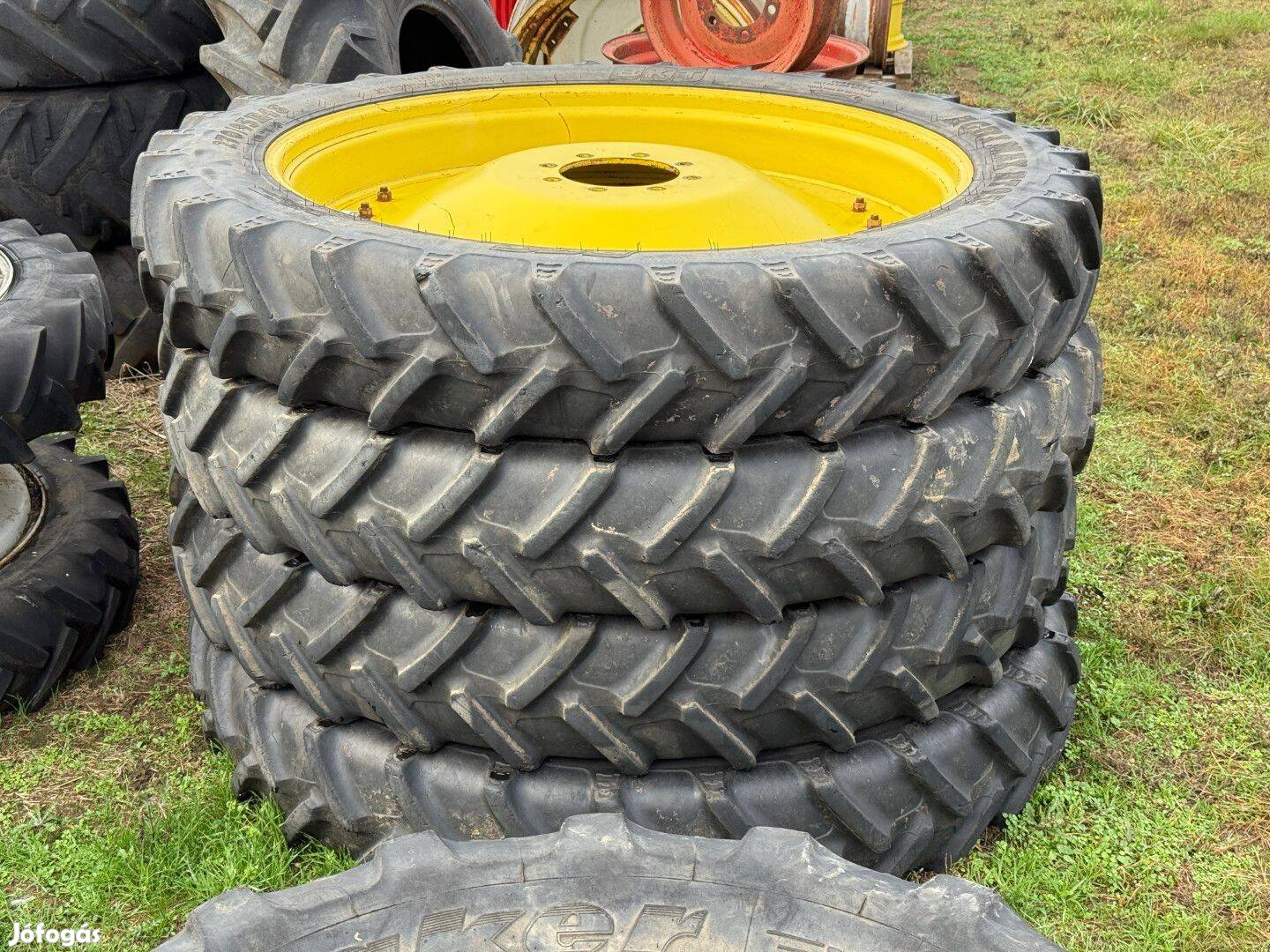 270/95R48 ápolókerék