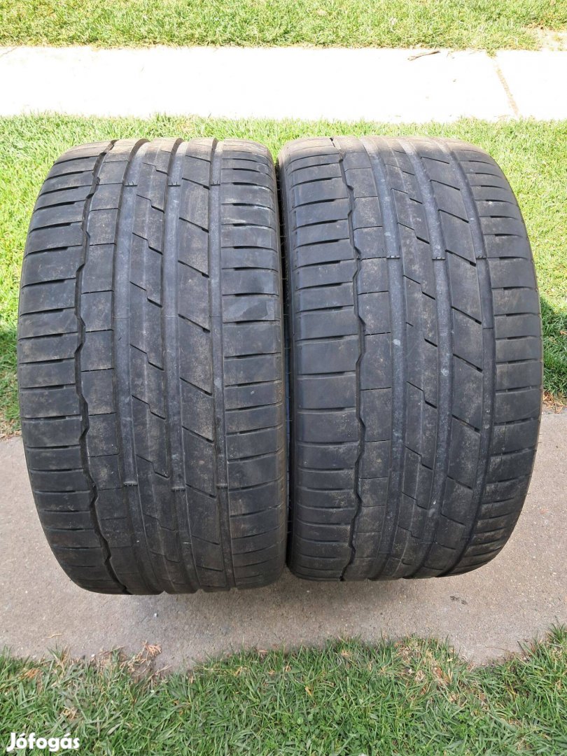 275/30R20 Nyári gumi