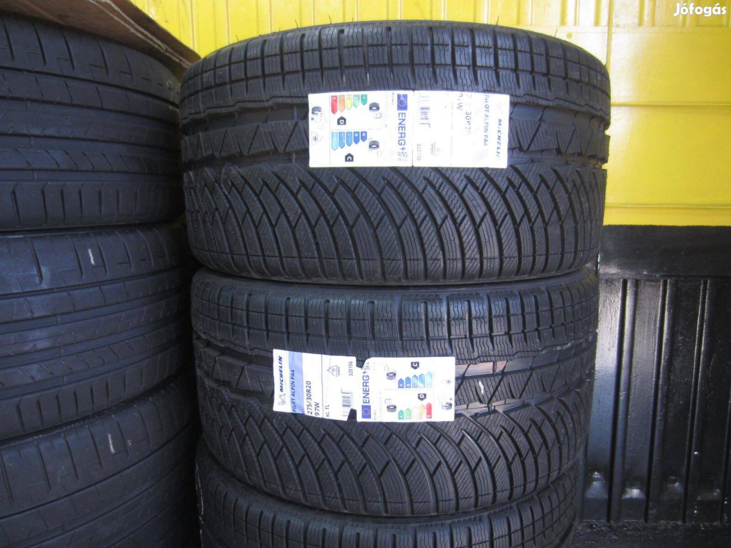 275/30 R20 Michelin PA4 97W