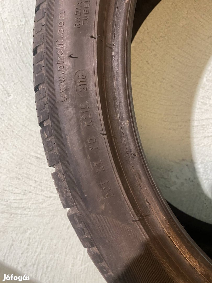 275/35R20 Pirelli téli gumi 2 db