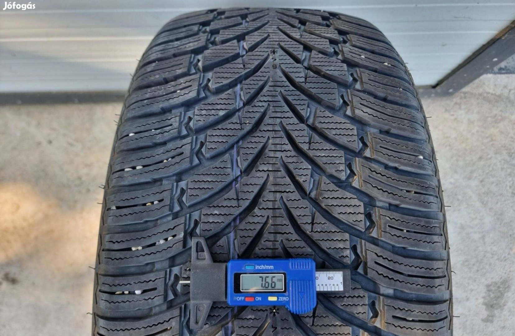 275/40R20 Nokian téli gumi 2db teljesen újszerű állapotban eladó!