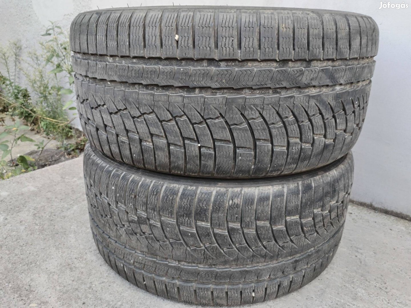 275 40 19 nokian 275/40 R 19 téli gumi 2 db