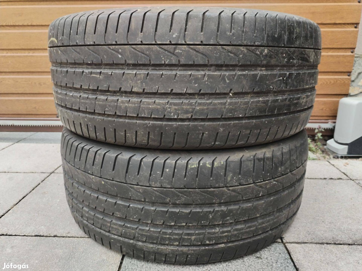 275 40 22 pirelli 275/40 R 22 nyári gumi 2 db
