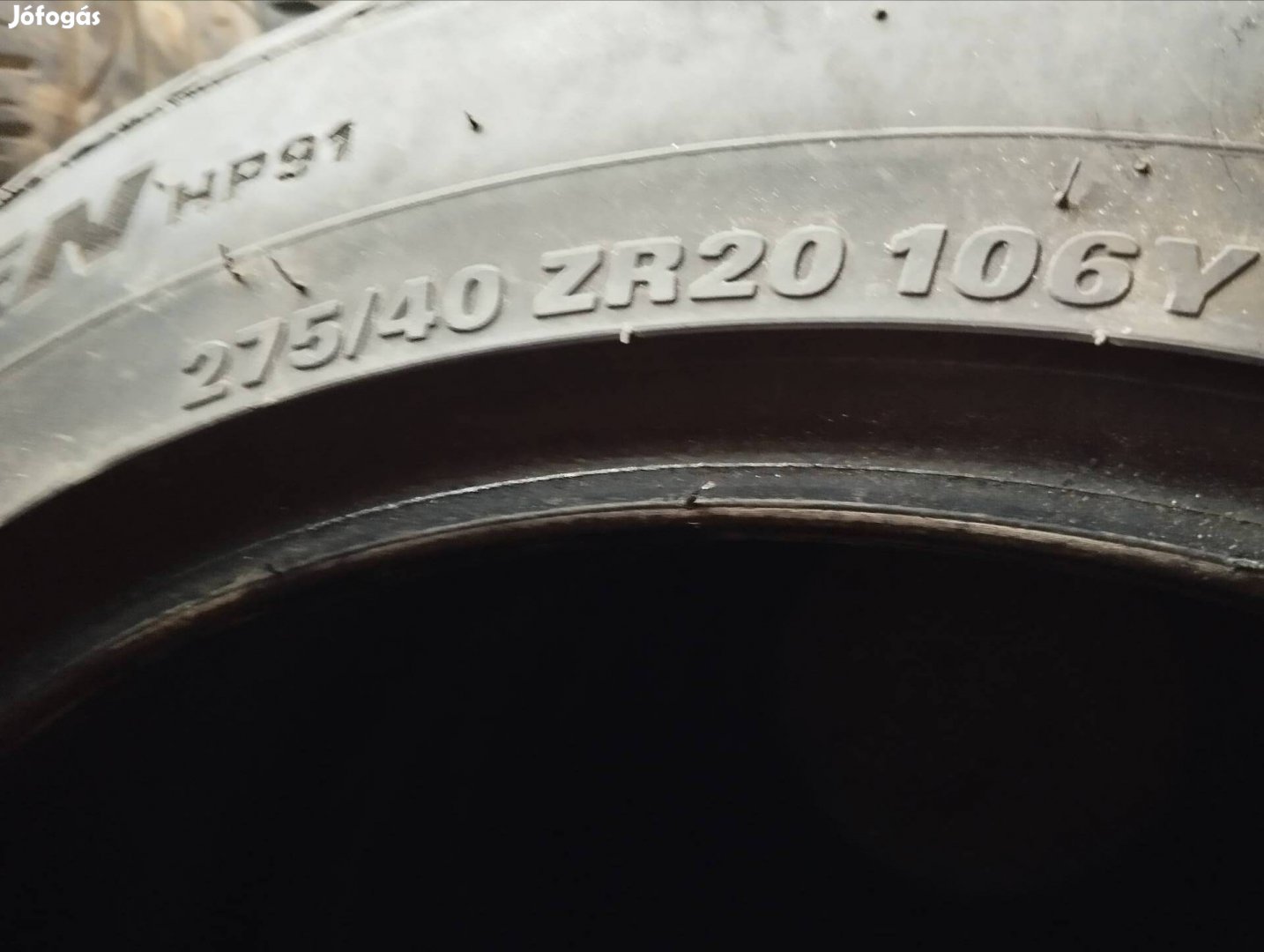 275/40 R20 Nyari gumi Kumho Németországból 7 mm-es.