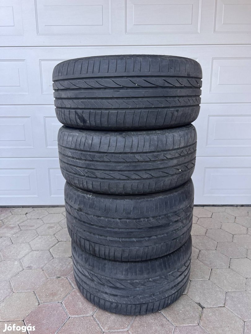 275/40 R20 + 315/35 R20 Bridgeston RSC nyári garnitúra