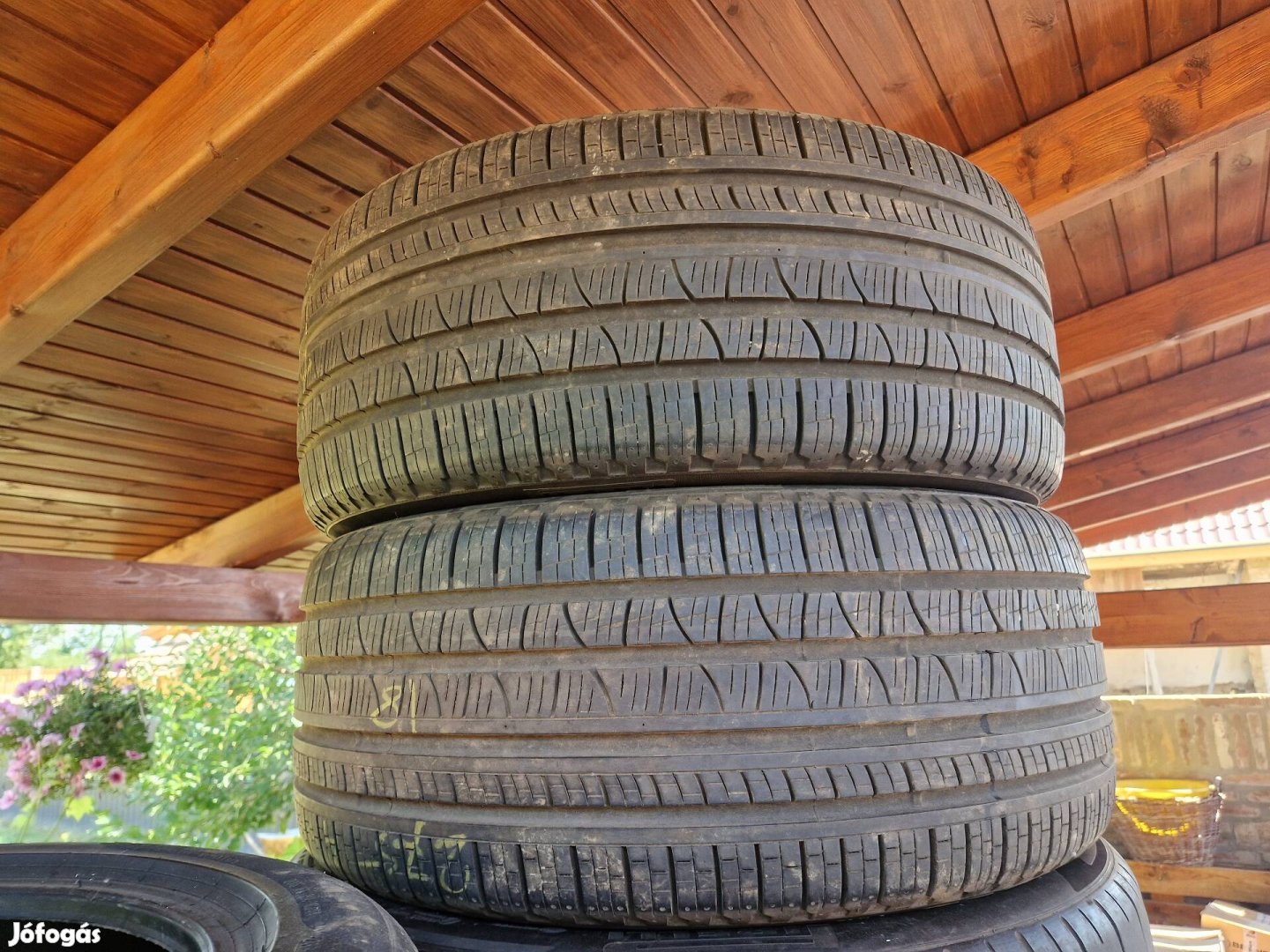 275/40r21 Pirelli negyevszak 2db