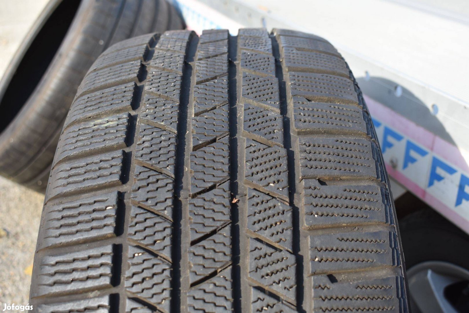 275/45 R21 Continental Crosscontact Winter téli 7mm 4db DOT:2321