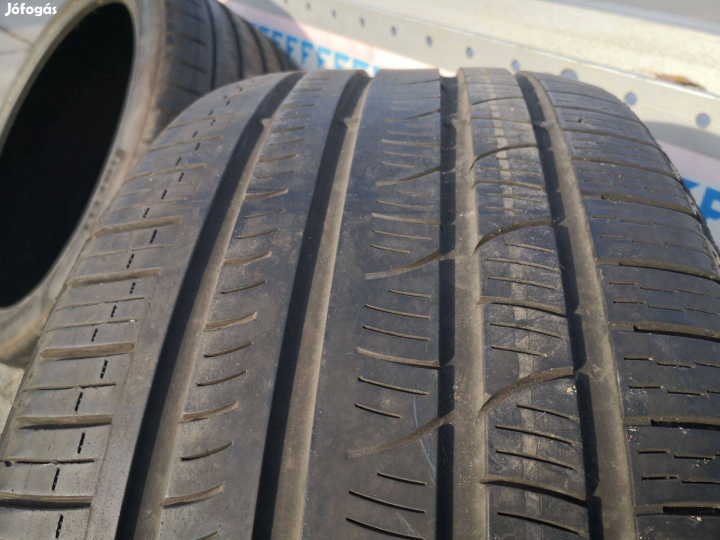 275/45 R21 Pirelli Scorpion Verde négyévszakos 6mm