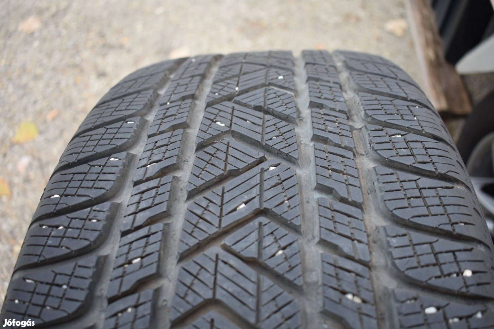 275/45 R21 Pirelli Scorpion Winter téli 7mm 2db