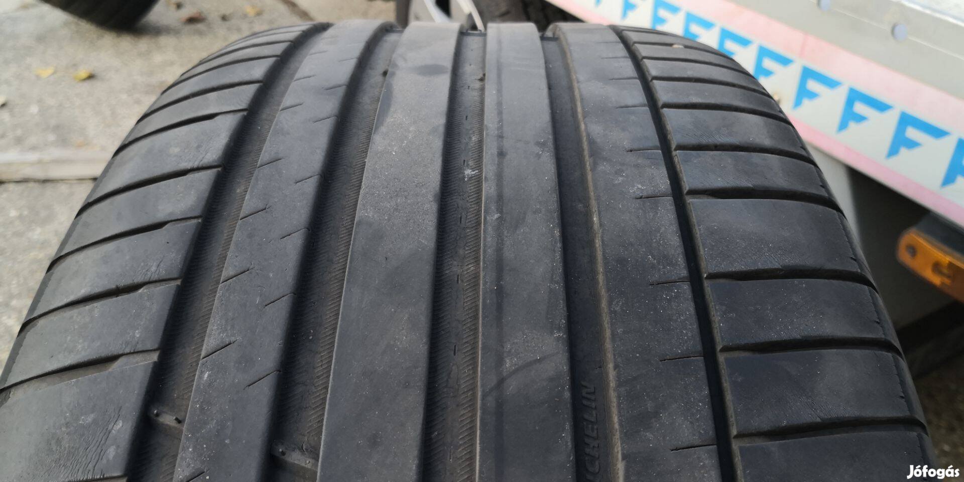 275/45 R22 Michelin Pilot Sport4 nyári 4mm 1db !