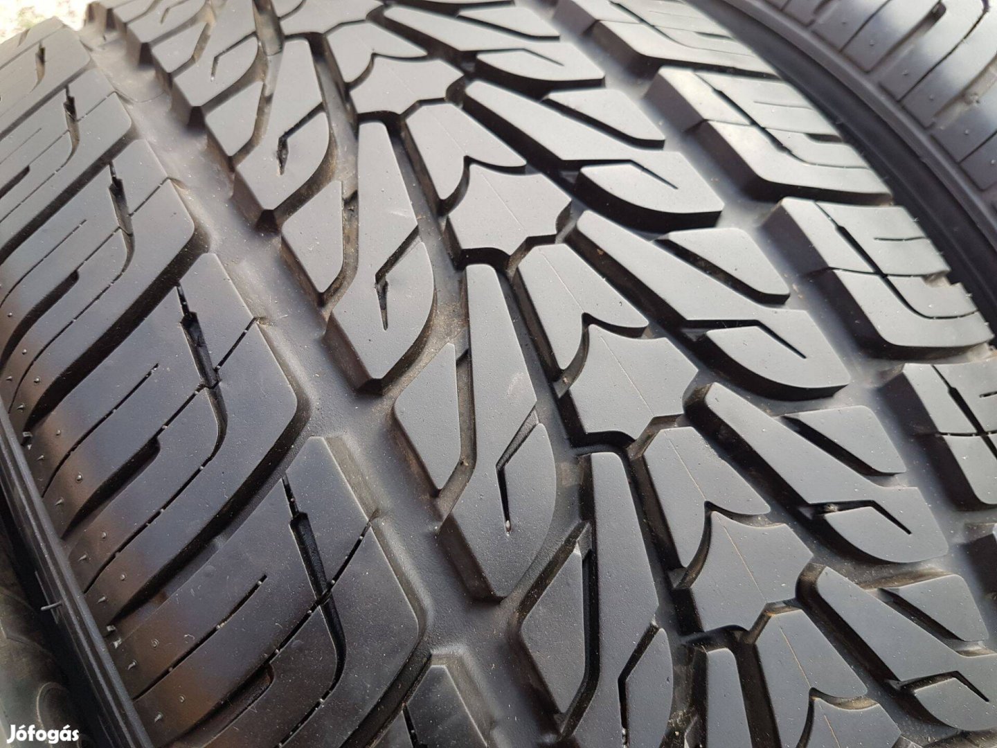 275/55 R17 nyári gumi 4db Roadstone DOT2022 újszerű