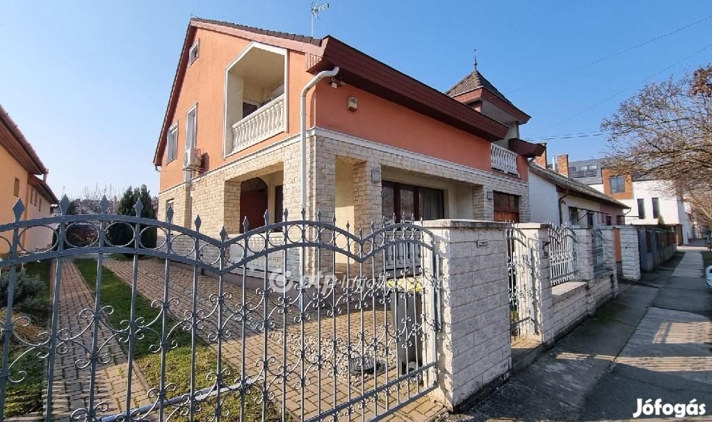 277 nm-es ház eladó Hajdúszoboszló