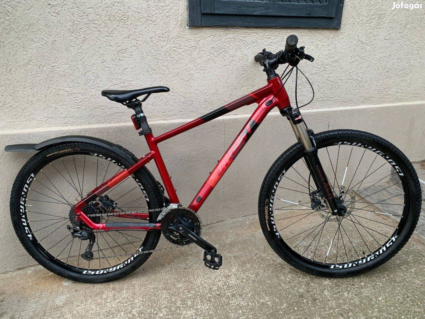 27,5" Ghost Kato mtb, hidraulikus tárcsafékekkel. Menetkész+gari