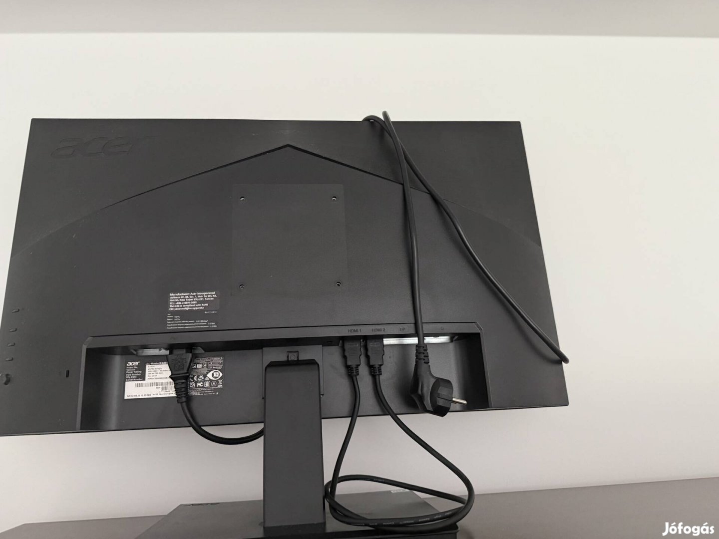 27 colos 2K monitor eladó 