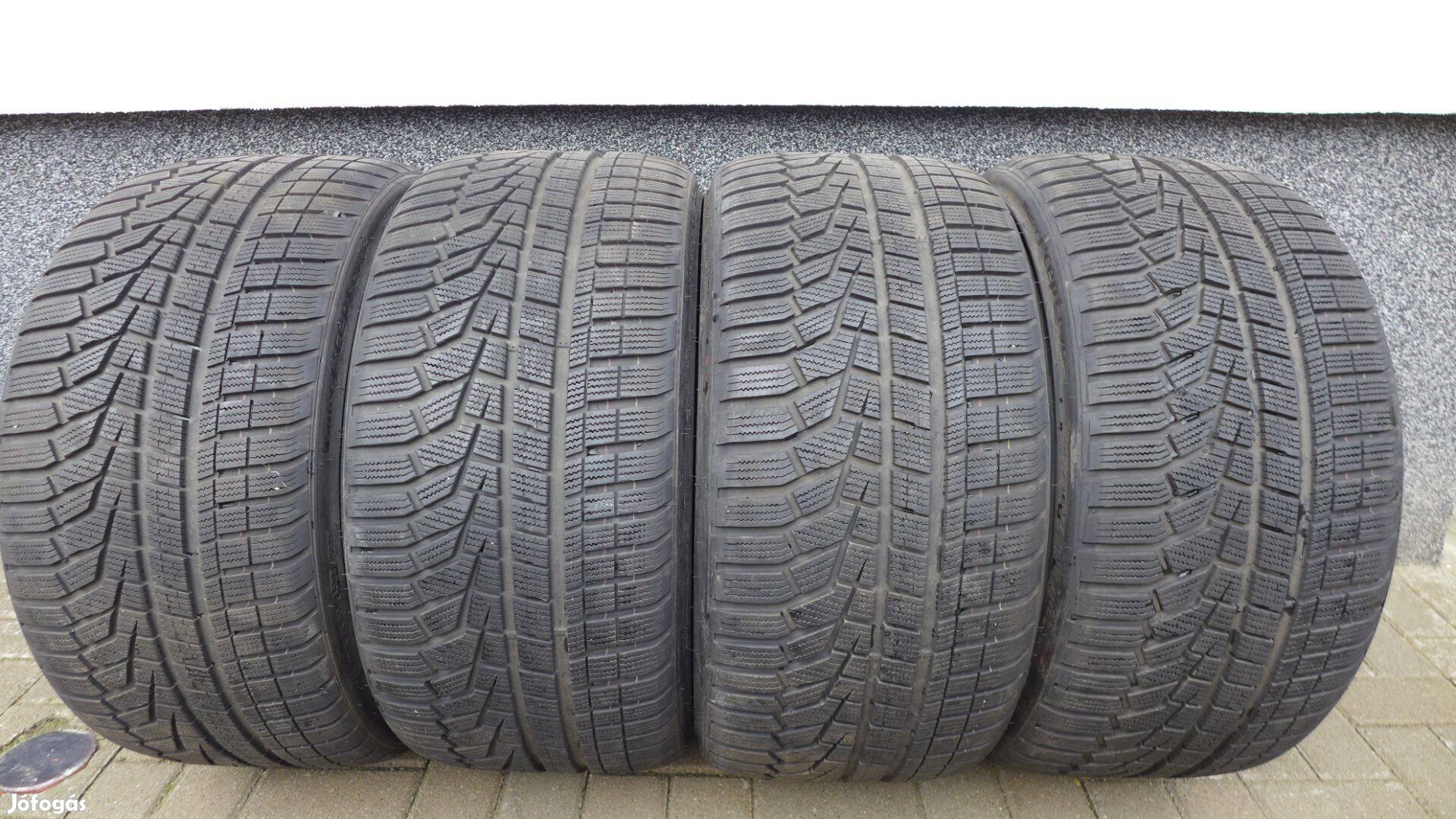 285/30 R22 Hankook W320 Winter i*cept evo2 XL téligumi szett