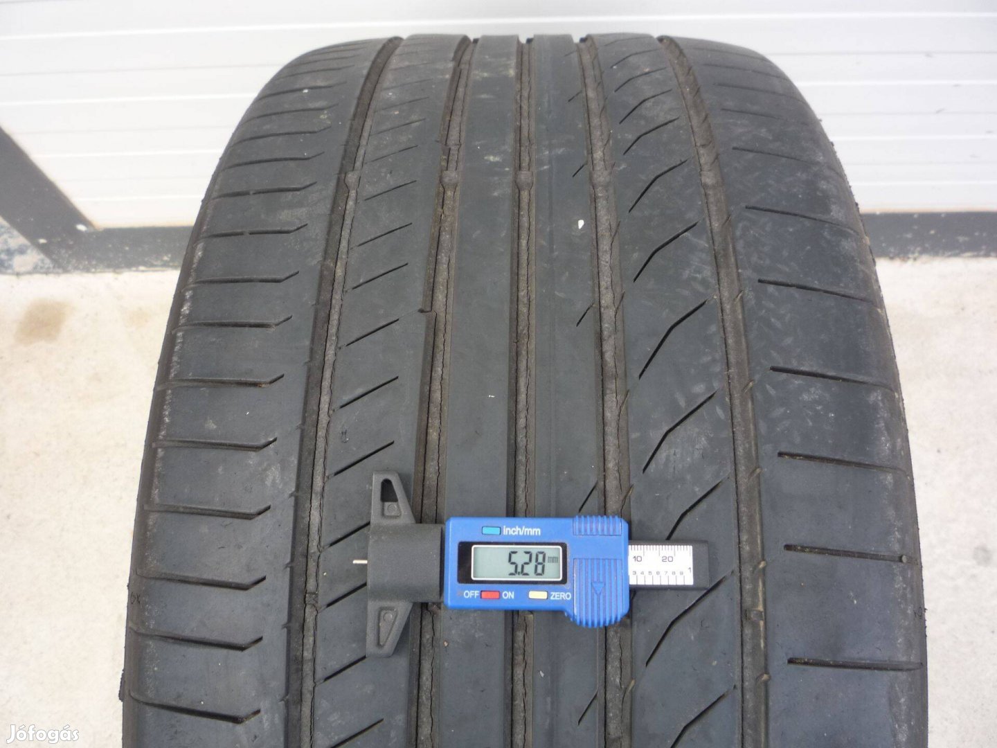 285/35R21 Continental nyári gumi 2db eladó!