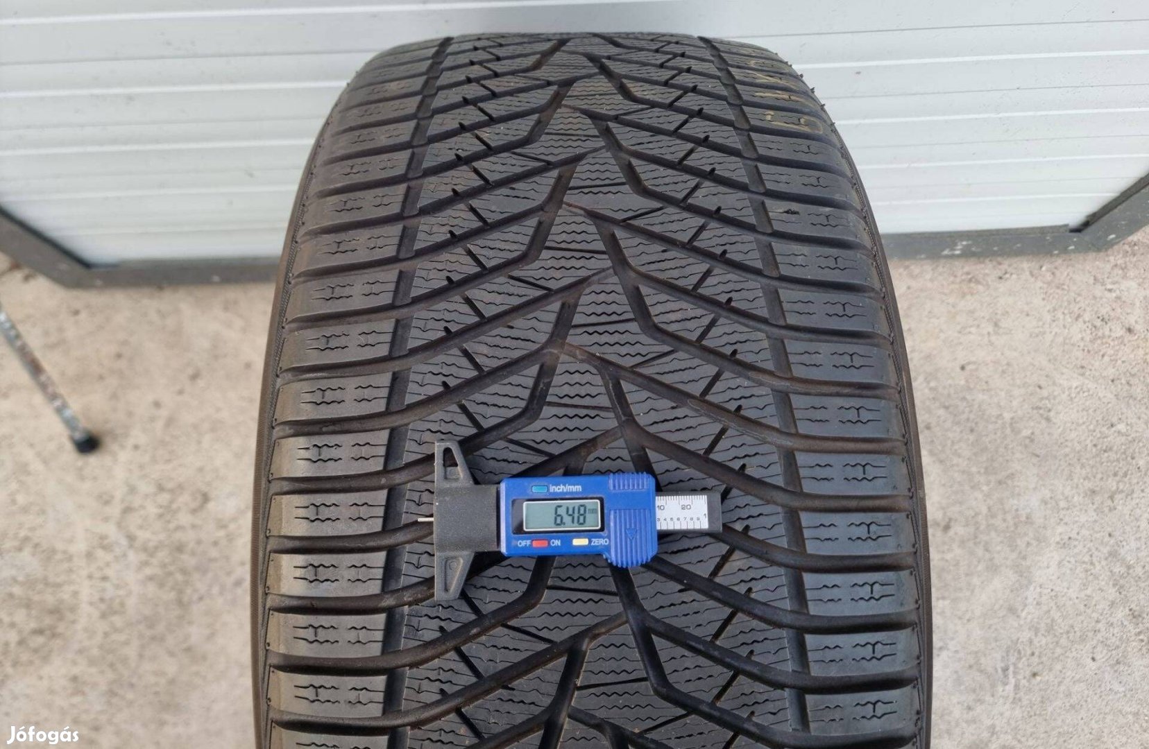 285/40R19 Yokohama téli gumi 2db szinte újszerű állapotban eladó!