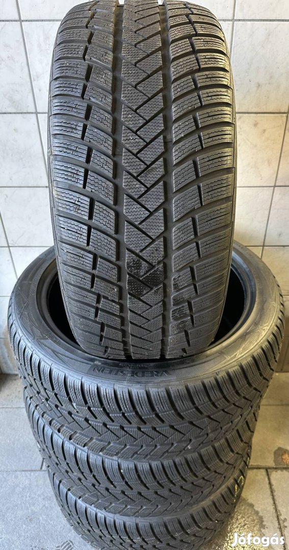 285/40 R22 325/35 R22 Vredestein téli 2022 Gle, Gls, X7