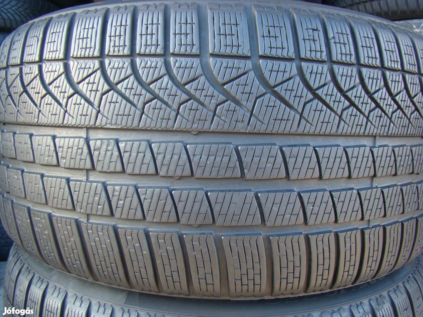 285/40 r20 Pirelli téli gumi 285/40r20