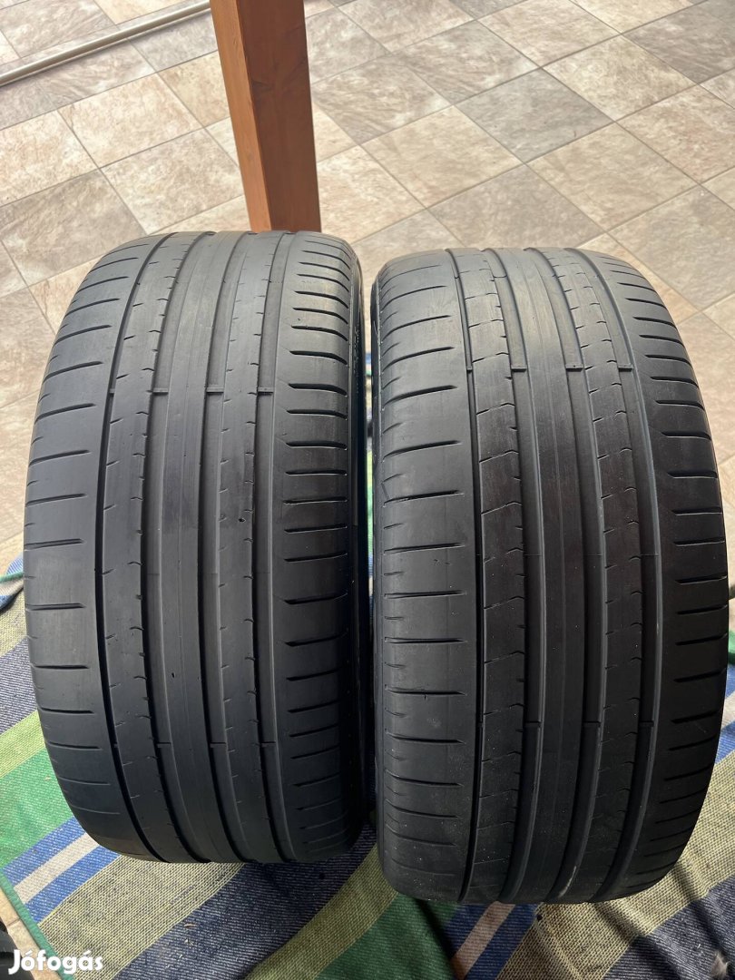 285/40 r21 Pirelli nyárigumi pár