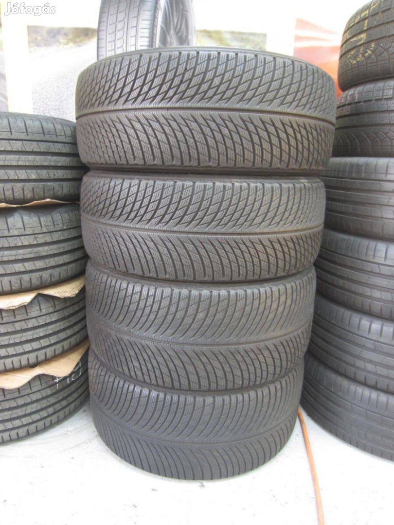 285/45/325/40 R22 Michelin Alpin5 114V