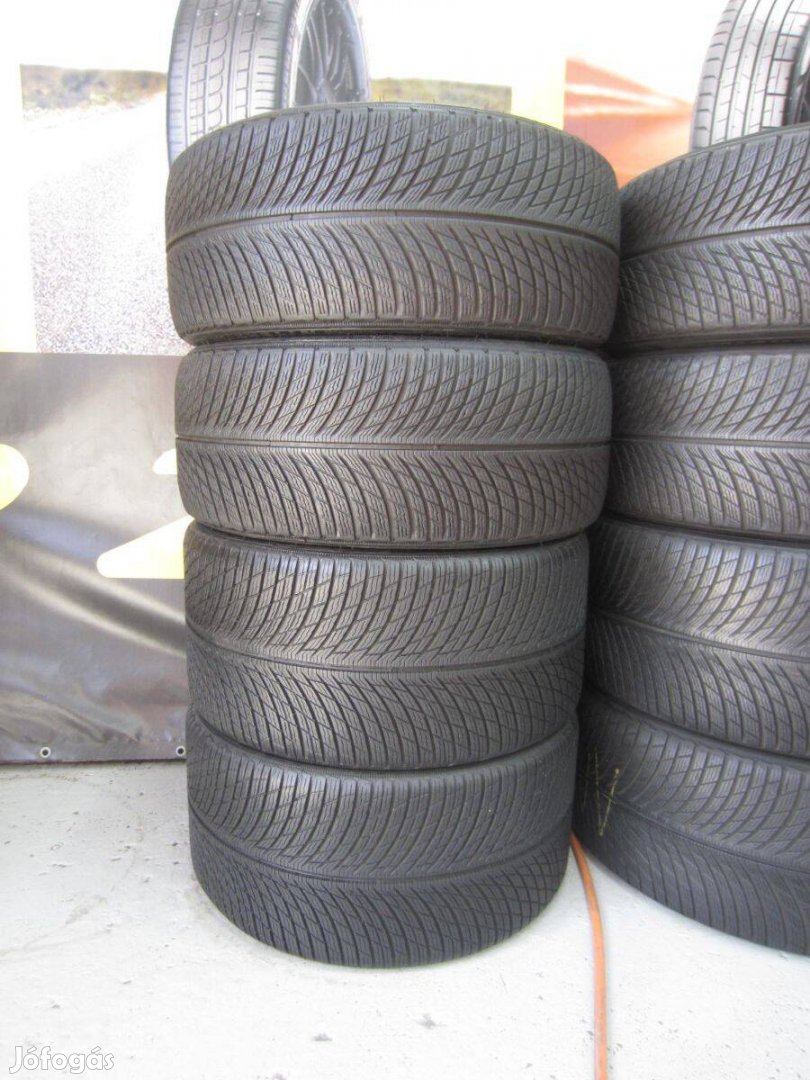 285/45/325/40 R22 Michelin Alpin5 114V