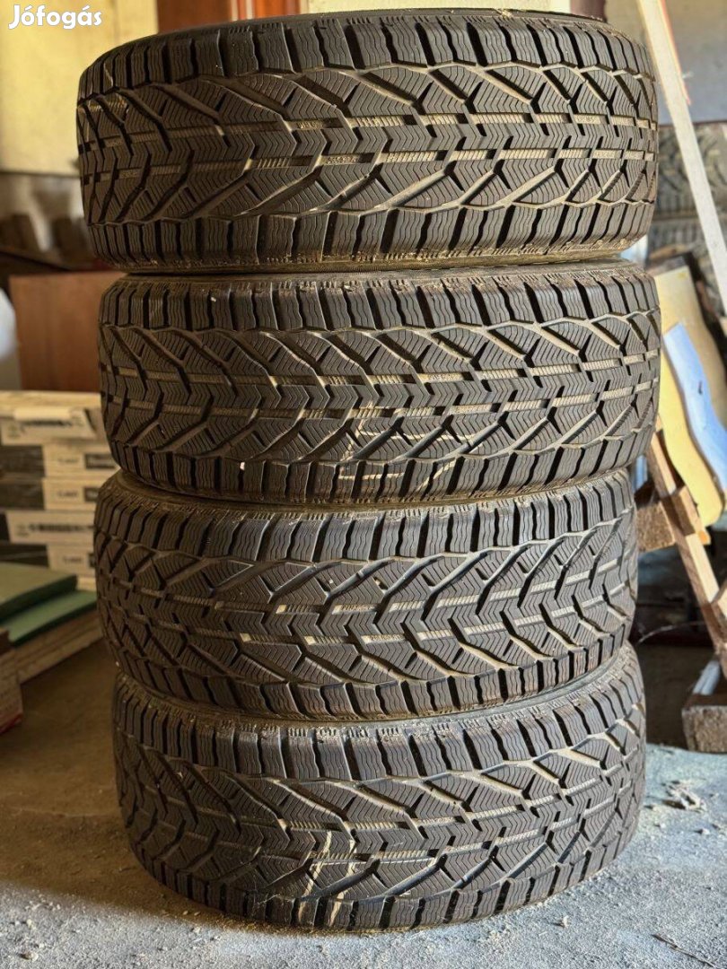 285/60 r18 téligumi