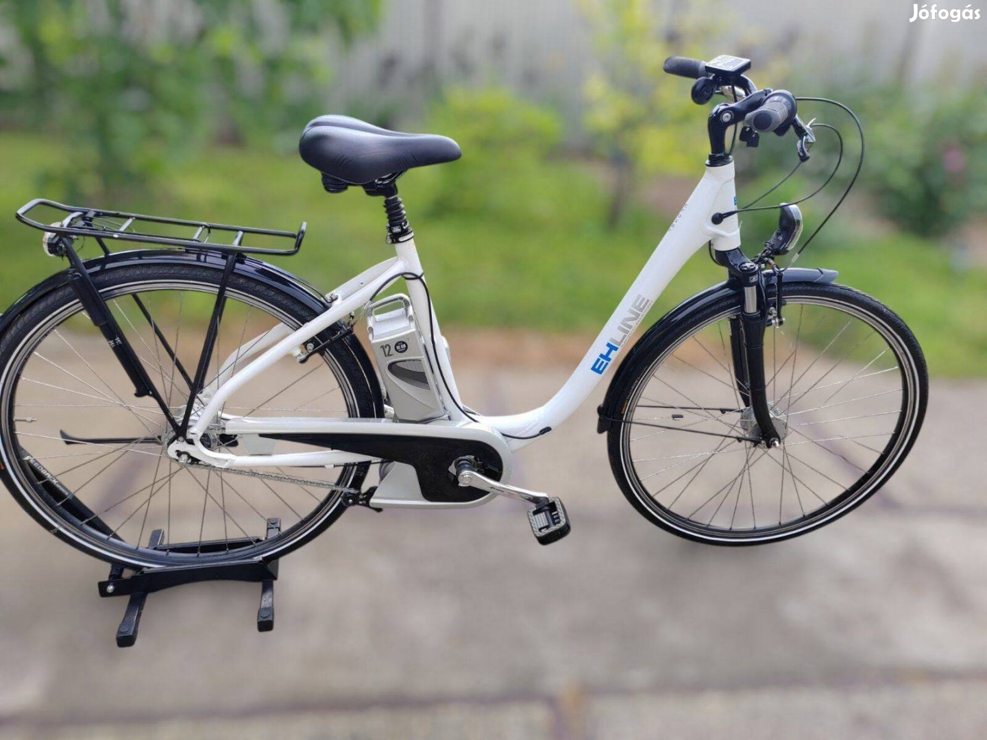 28 EH LINE női mélyvázas elektromos ebike trekking városi kerékpár