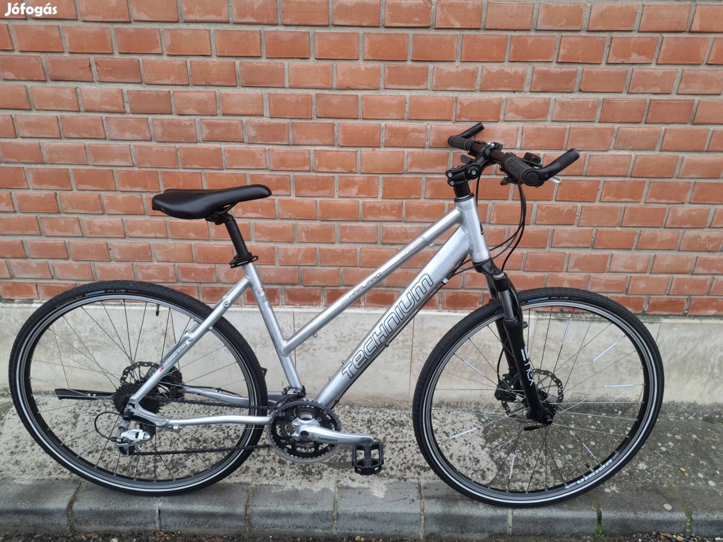 28 Technium aluváz hidro fék lock telo xt 