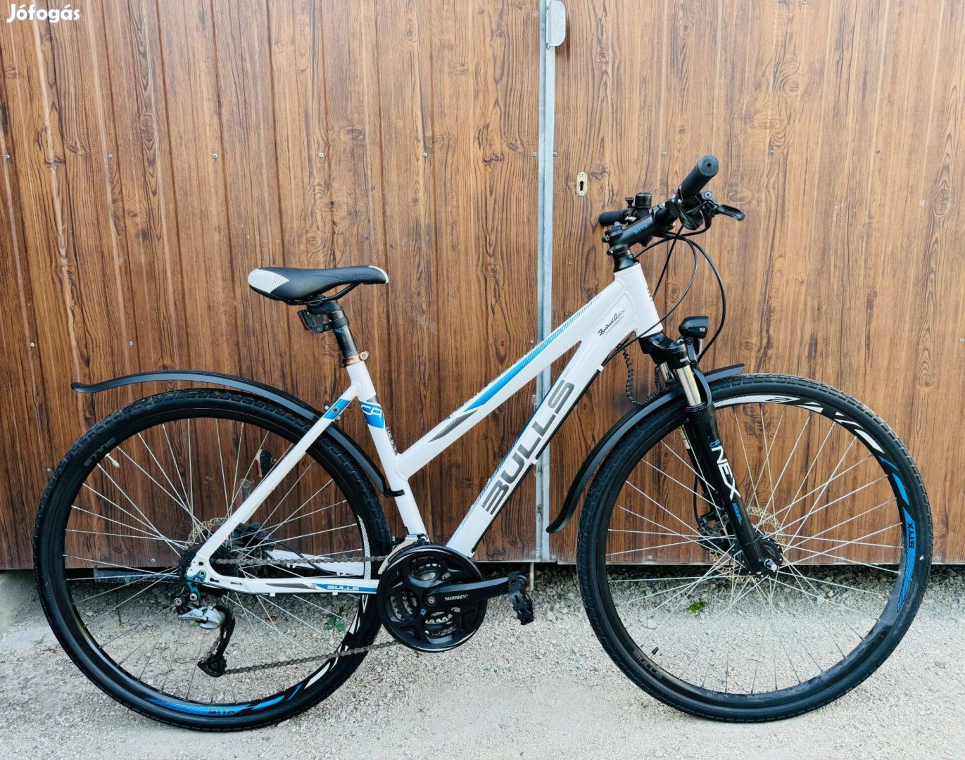 28" Bulls aluvázas kerékpár Kitűnő áll!Shimano/3x8s/Hidrfék/Agydinamó