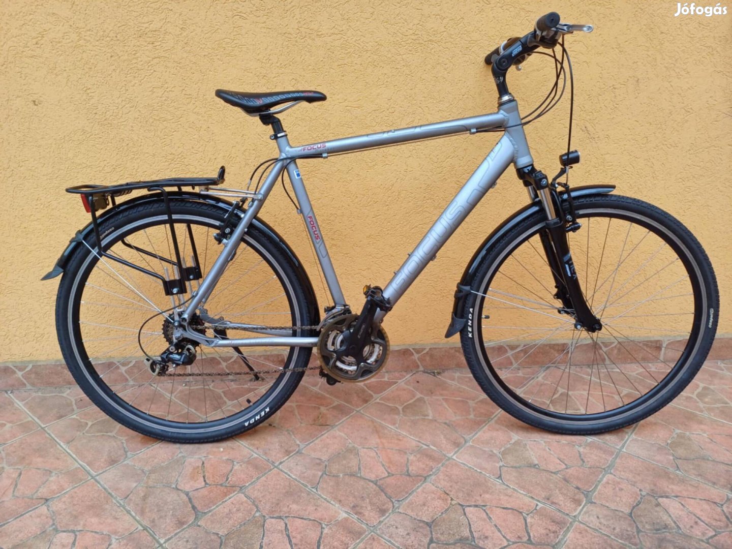 28" Focus Trekking kerékpár 