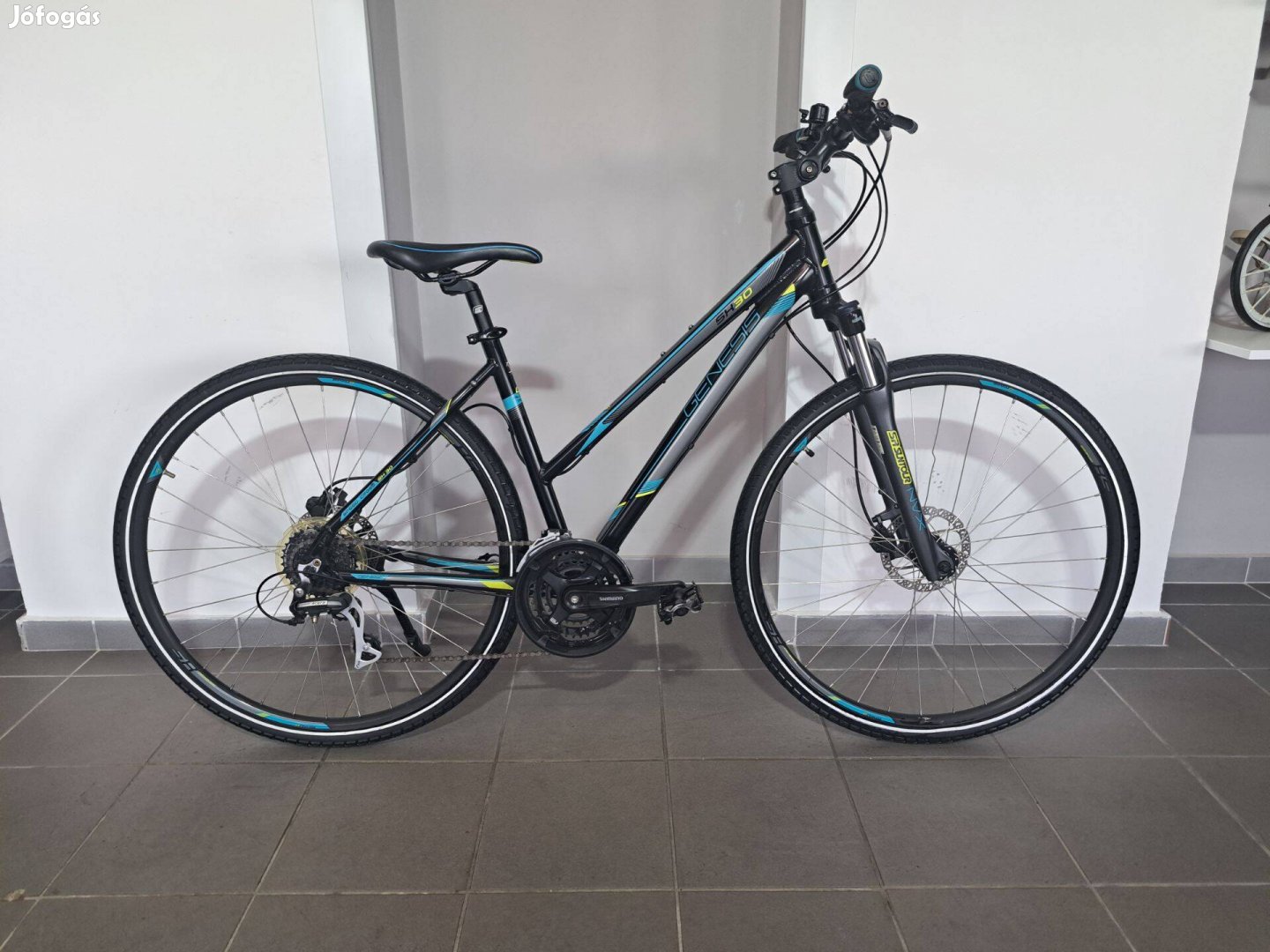 28" Genesis Cross Speed Disc női kerékpár 28-as trekking