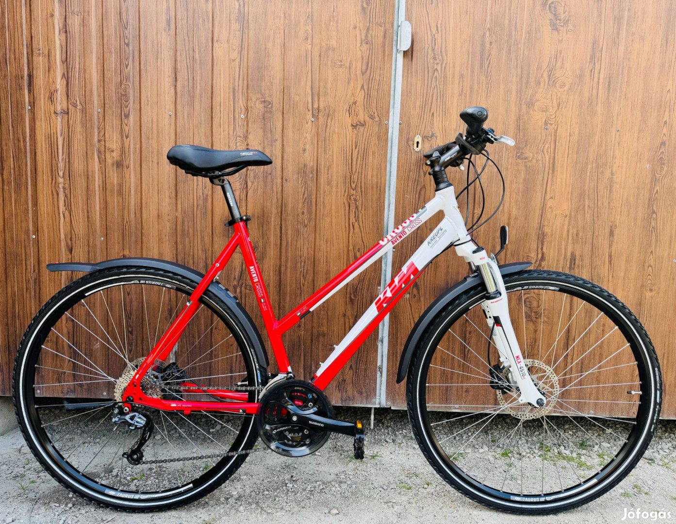 28" KTM aluvázas Trekking kerékpár Újszerű áll!SLX/3x8/Hidrfék/Lockout
