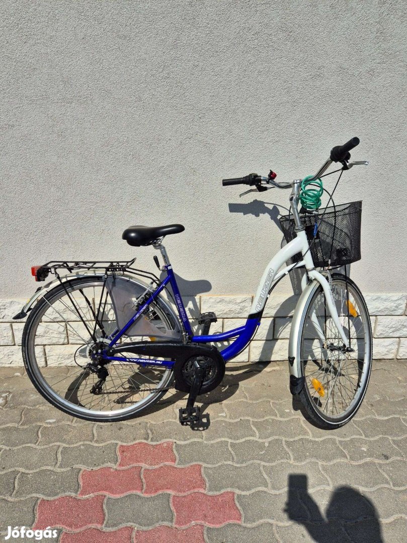 28" Kék felnőtt City női kerékpár fémbetétes gumival 46 sz