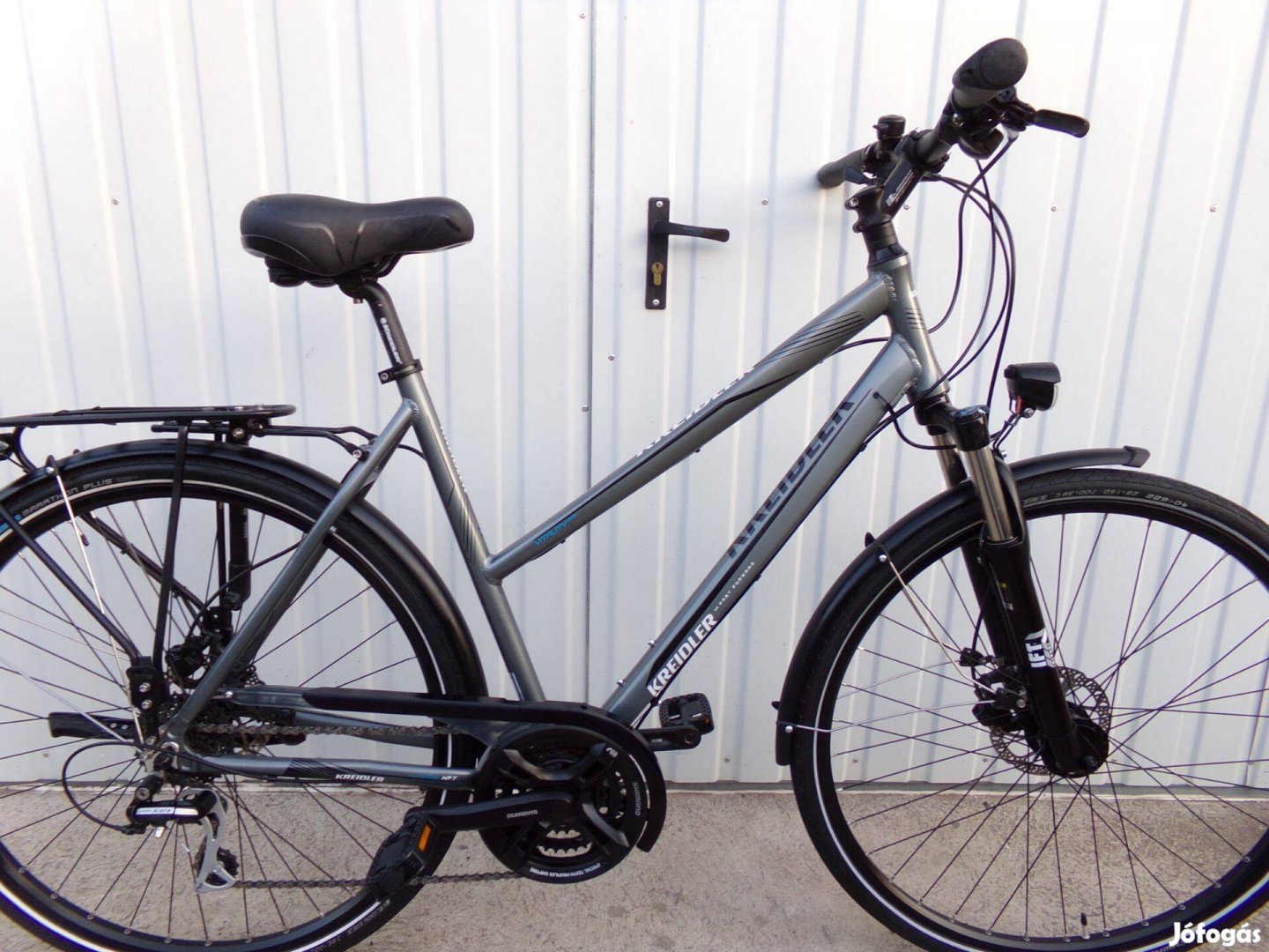 28" Kreidler tárcsafékes, agydinamós, 24seb. női trekking. Szép állapo