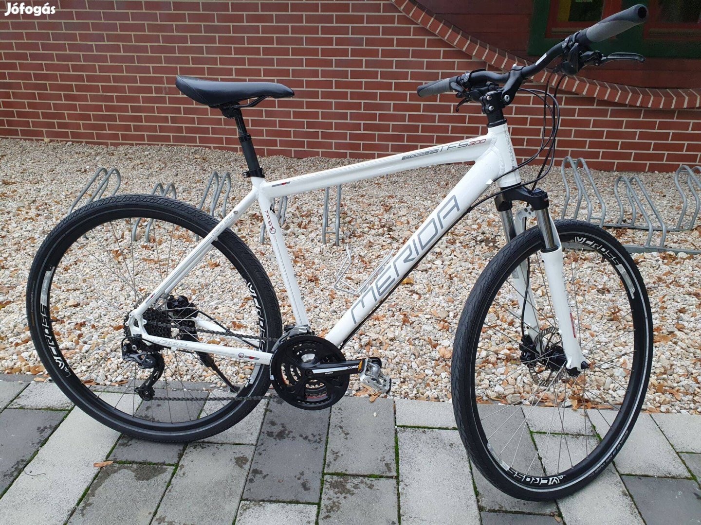 28" Merida TFS300 Crossway 52 Trekking Hidraulikus tárcsaféktm