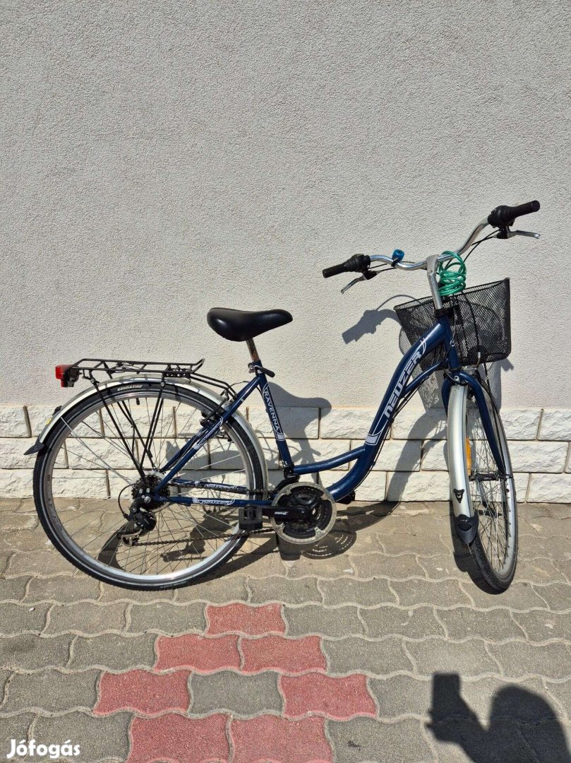 28" Neuzer City felnőtt kerékpár fémbetétes gumival alacsony váz 55 sz