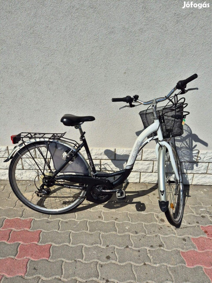 28" Neuzer City kerékpár fémbetétes gumival dupla falu felnivel 67sz