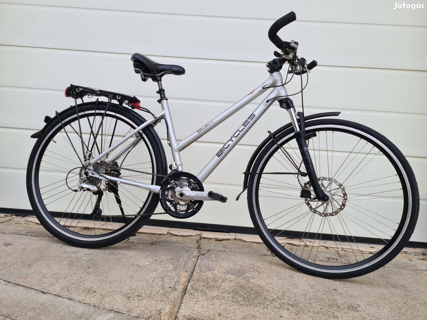 28" cross trekking kerékpár eladó