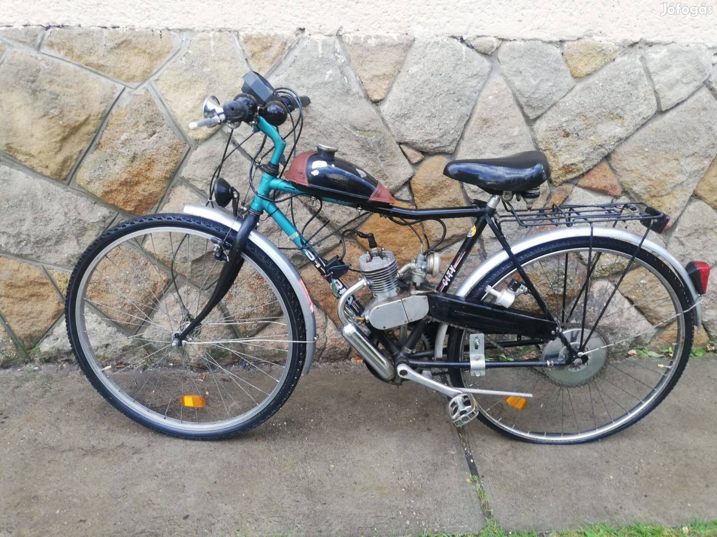 28-as kerékpárra szerelt dongó 60000 forintért eladó