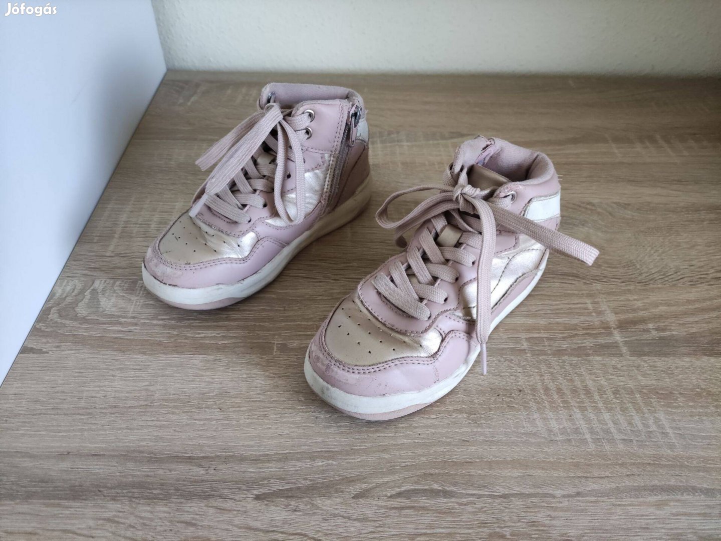 28-as lányka rózsaszín bokacipő