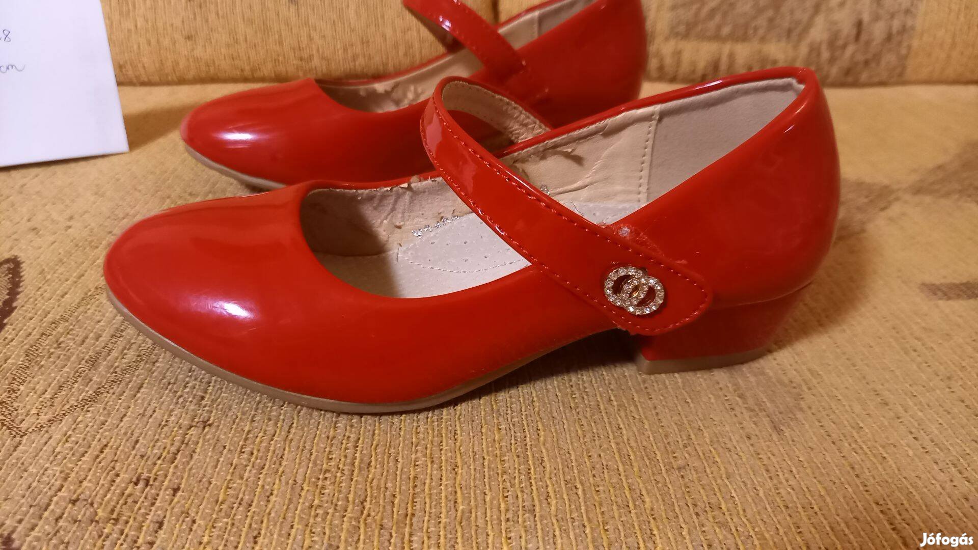 28-as ünneplő alkalmi lányos piros gyerek cipő - kopogós talp 28 lány