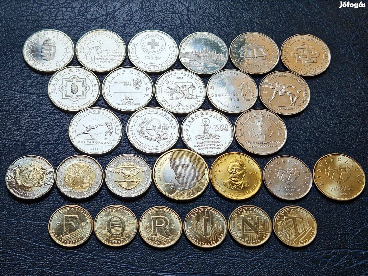 28 féle magyar emlék forint érme