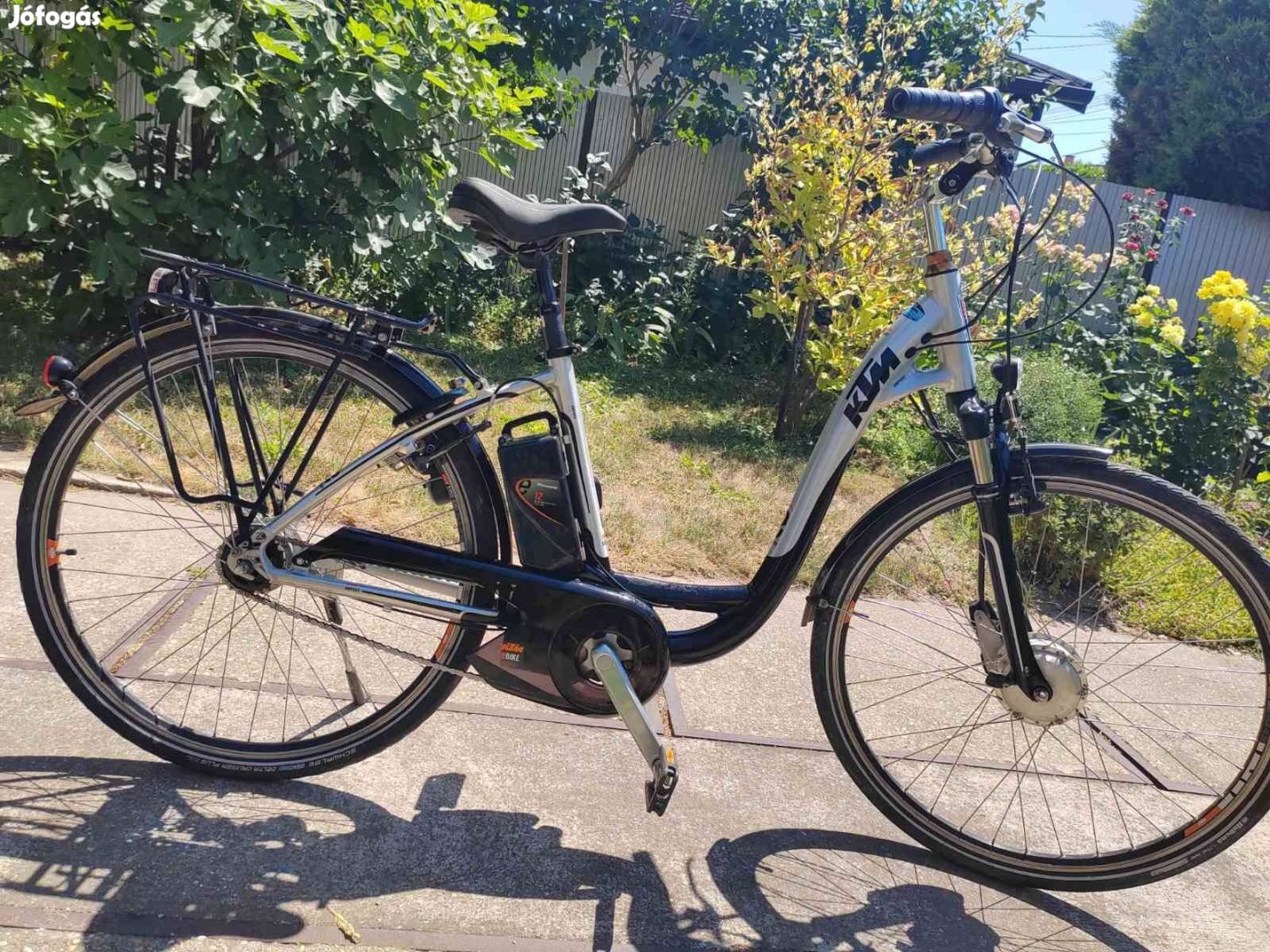 28-os KTM Amparo 8 FR női mélyvázas elektromos ebike pedelec kerékpár