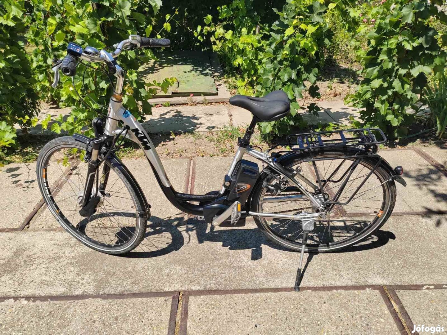 28-os KTM Amparo 8 FR női mélyvázas elektromos ebike pedelec kerékpár