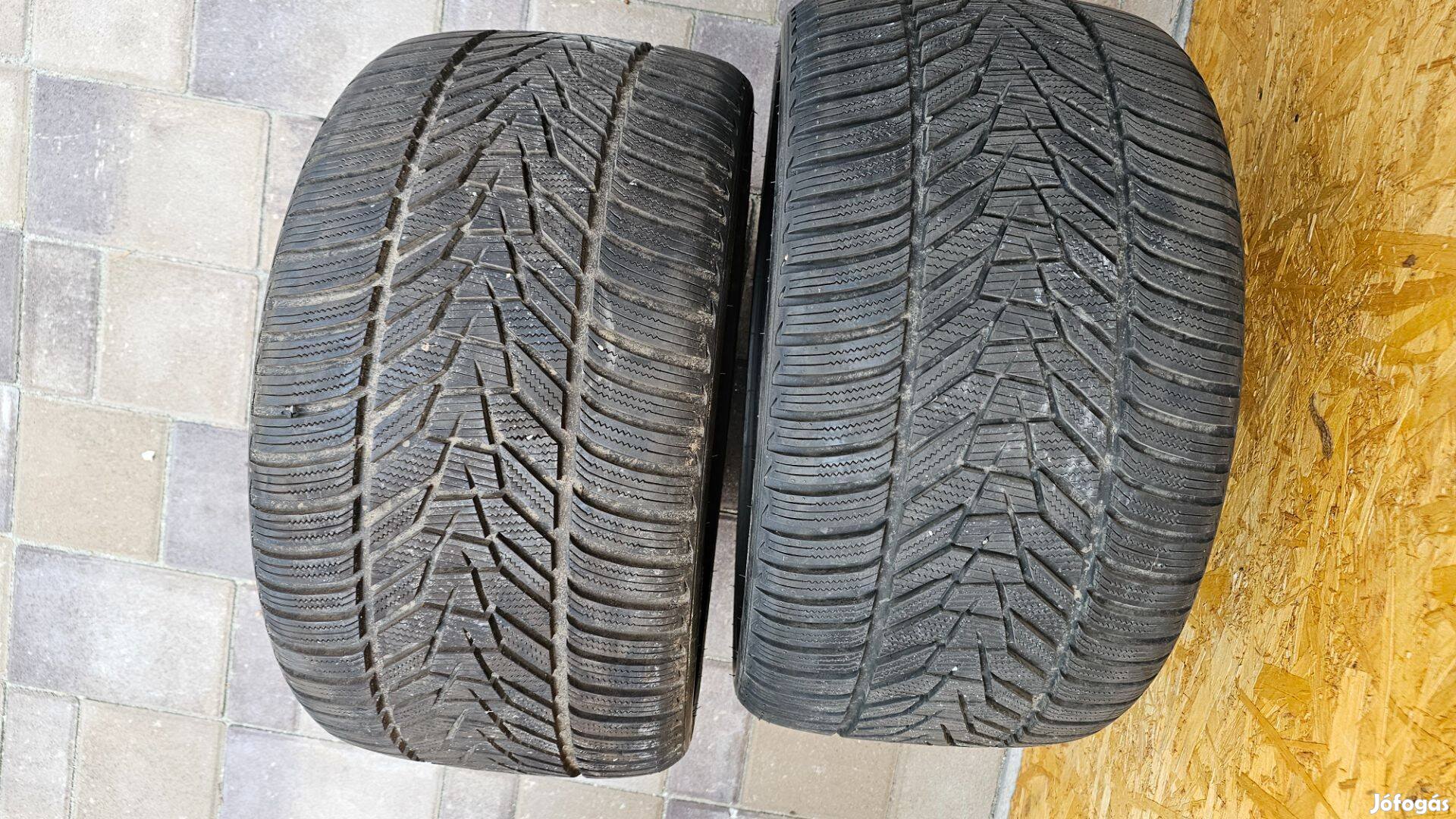 295/30R19 Hankook Evo3 2db téligumi