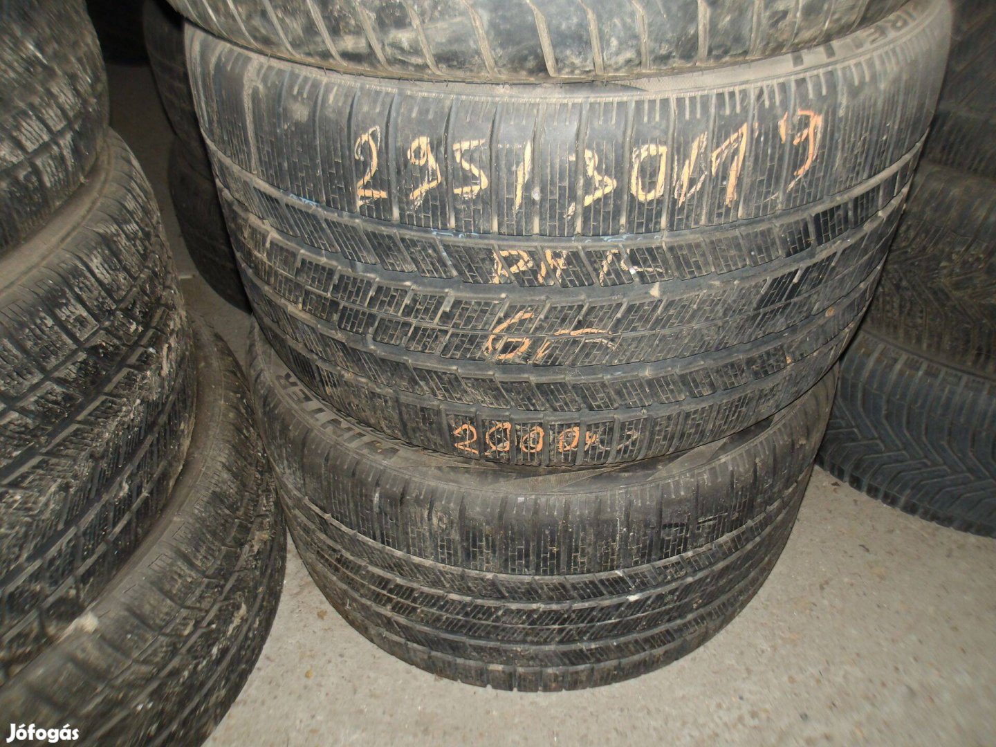 295/30r19 Pirelli téli gumi ajándék szereléssel