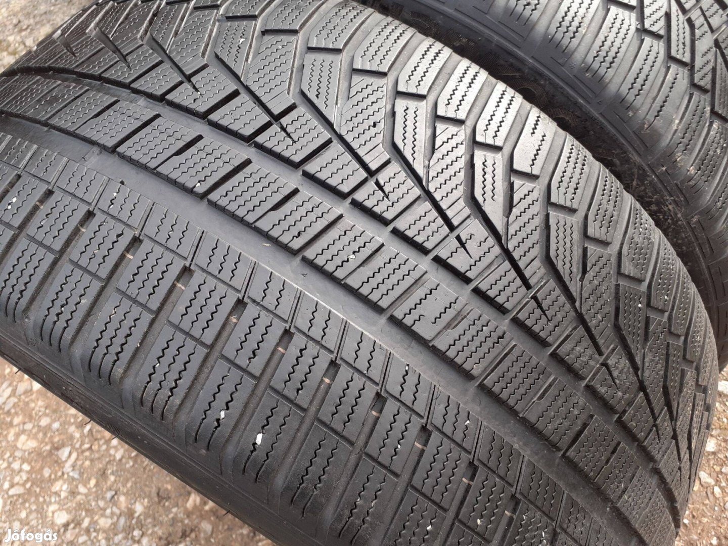 295/35 R23 téli gumi 2db Hankook DOT2019