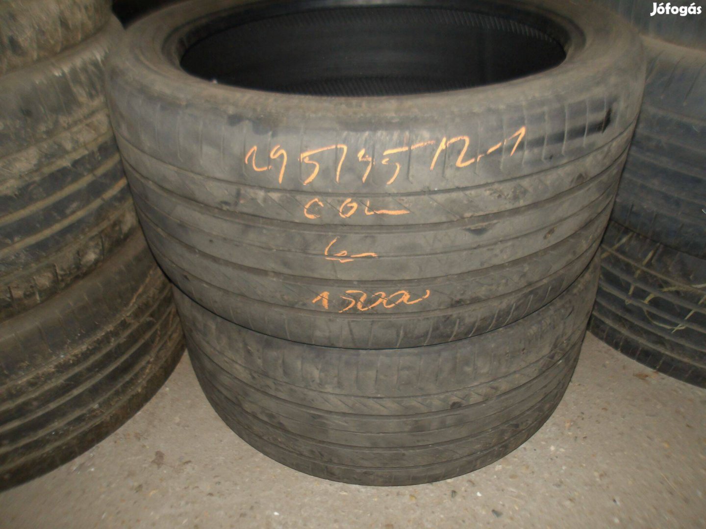 295/35r21 Continental nyári gumi ajándék szereléssel